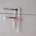 قفل درکابینت  و کمد هایی که دستگیره عمودی دارند. بسته  2 عددی .کد N9378-2CWW